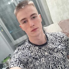 Тарас, 23