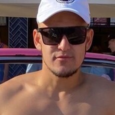 Вадик, 25