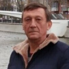 Юра, 51