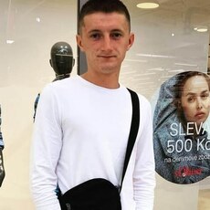 Борис, 21