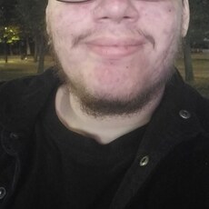 Денис, 21