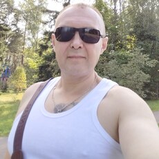 Лев, 49