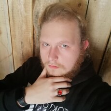 Тарас, 23