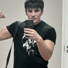 Юрий, 28