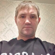 Валя, 40
