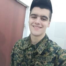 Тёма, 21