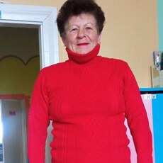 Лариса, 64