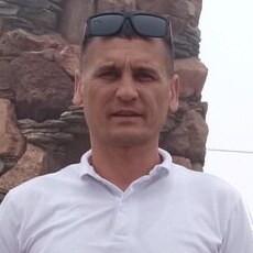 Эдуард, 45