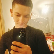 Эдик, 22