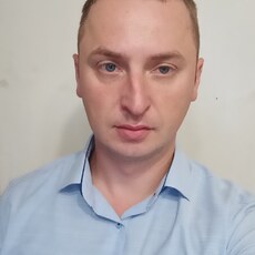 Артур, 33