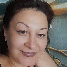 Есения, 42