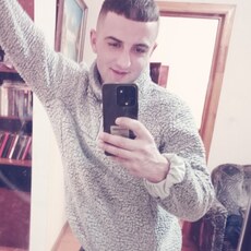 Вася, 27