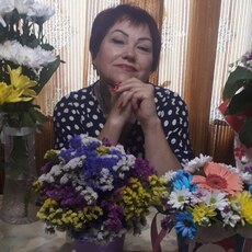 Людмила, 60