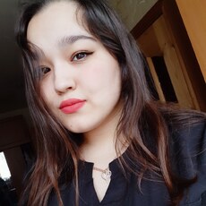 Фаина, 22