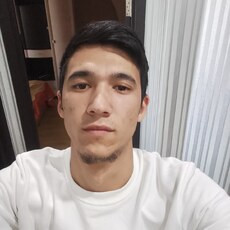 Гена, 23
