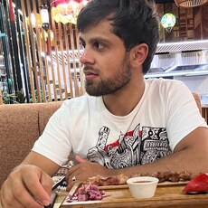 Леонид, 27