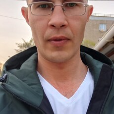 Виктор, 38