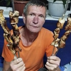 Антон, 51