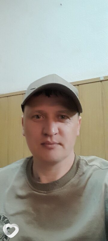 Толя