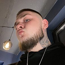Миша, 21