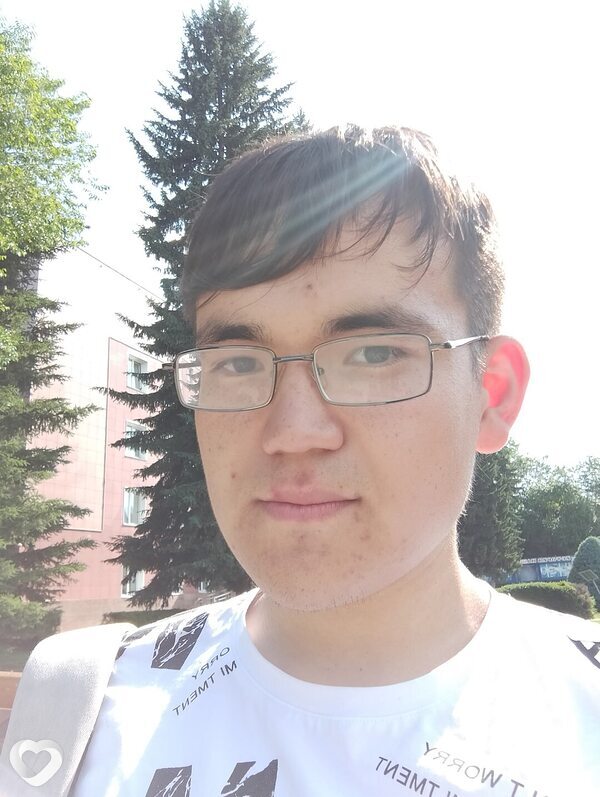 Лёня