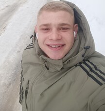 Юра, 29