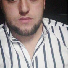 Веня, 27