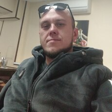 Борис, 29