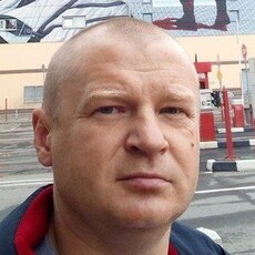 Ден, 47