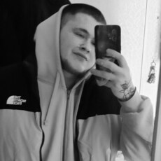 Витя, 25