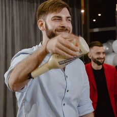 Андрей, 27