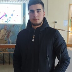 Виталя, 26