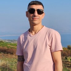 Владимир, 44