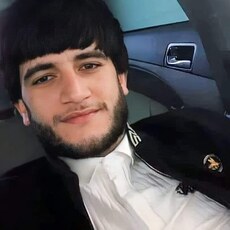 Паша, 32