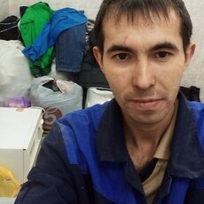 Коля, 37