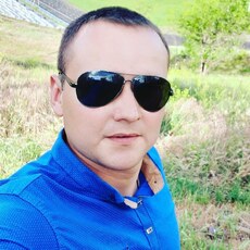 Лев, 42