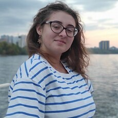 Эмма, 23