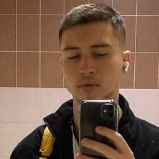 Аркадий, 23