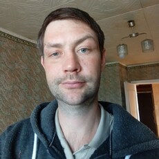 Валентин, 34