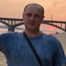Слава, 44
