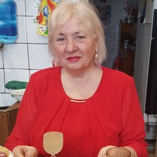 Марта, 69