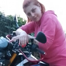 Виктория, 36