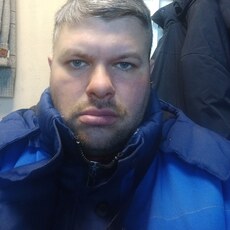 Владимир, 33