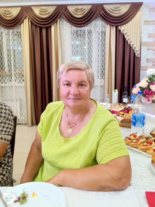 Яна