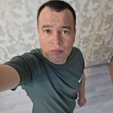 Тёма, 35