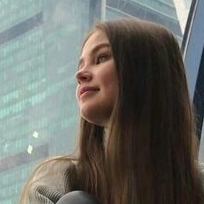 Нина, 19