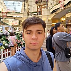 Боря, 19